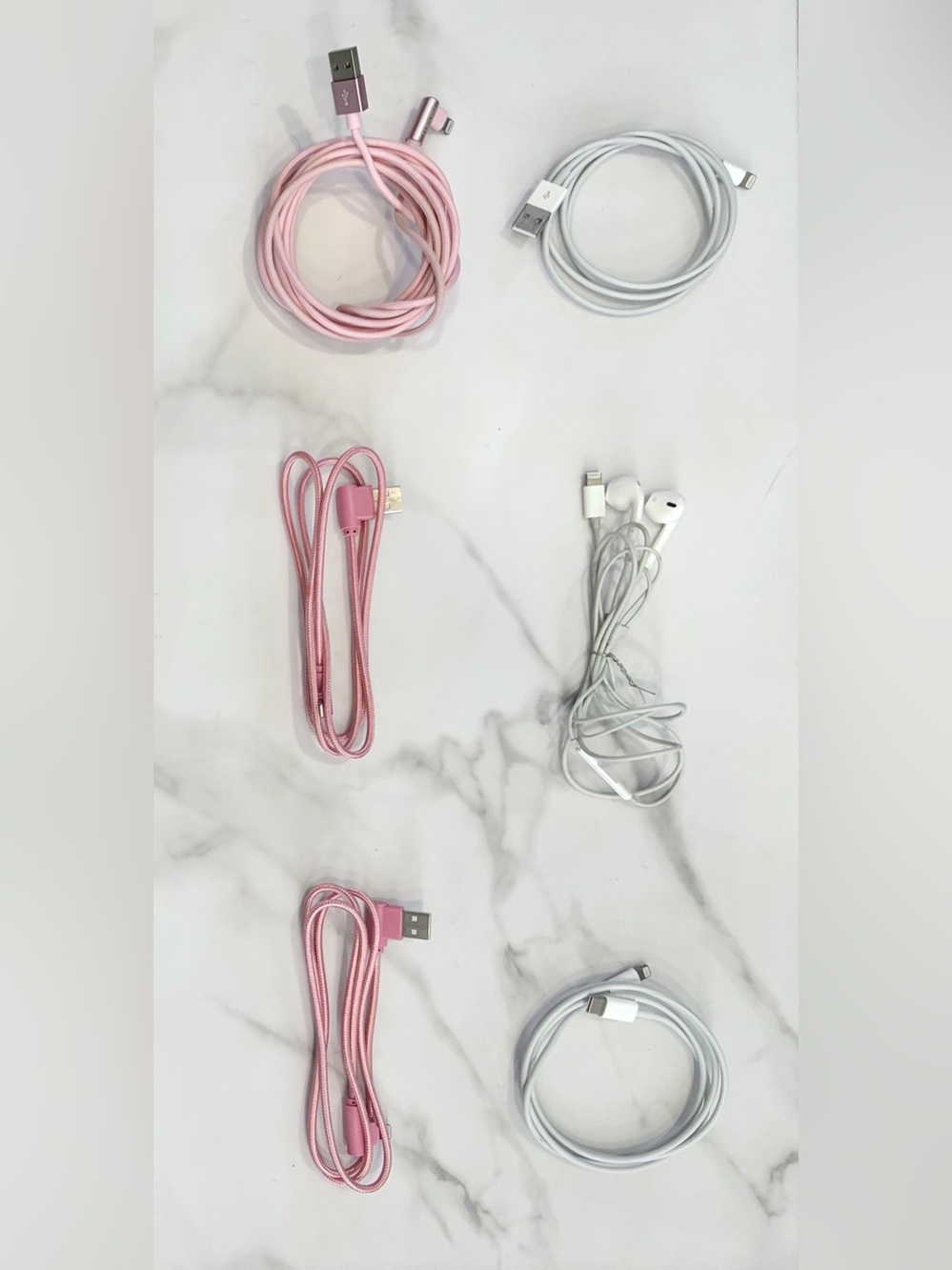 💗 GENUINE APPLE Lightening Ear Buds & 5 Cables